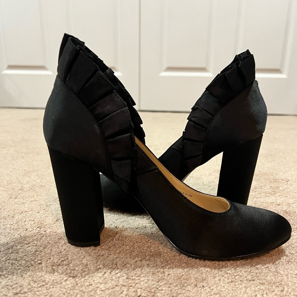 botkier black heels